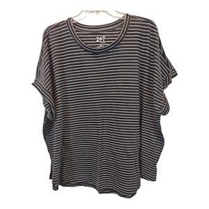 Plus sz Maurices Womens Plus Size 3 Black/Silver Stripe Stretch Top Short Sleeve
